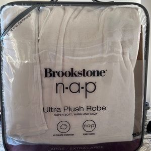 Brooks tone Ultra Soft Robe